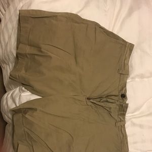 Men’s J Crew cargo shorts